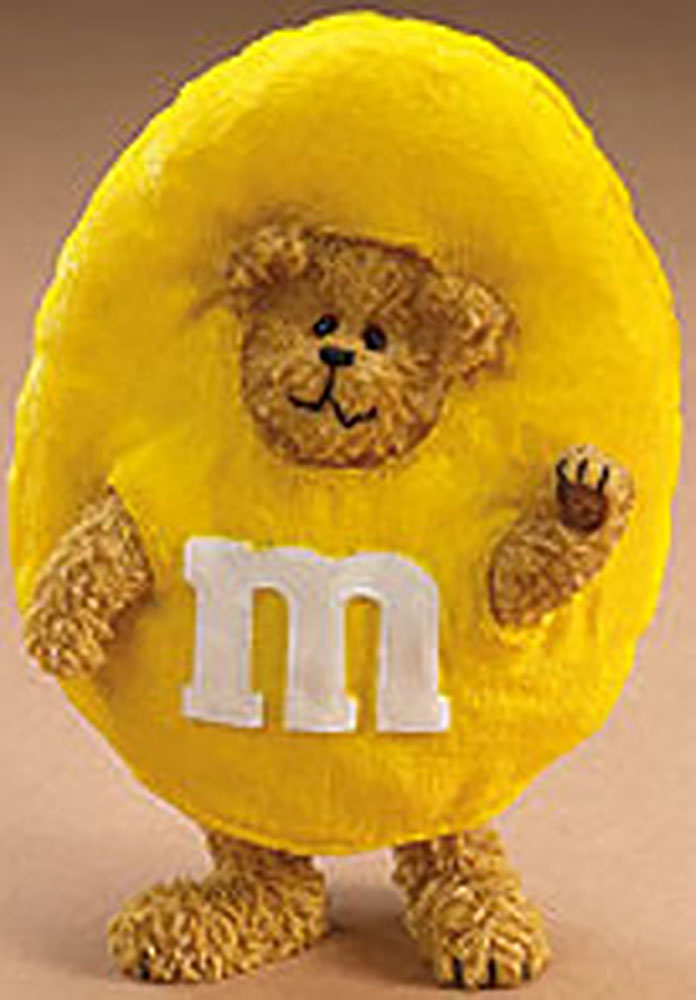 Boyds Figurines are Beary special! The Bearstones figurines are no exception! These fantastic cold cast resin figurines have a lot of character as the M & M guys. Adorable Teddy Bear Figurines dressed as M & M's in red, green, yellow, blue and orange!