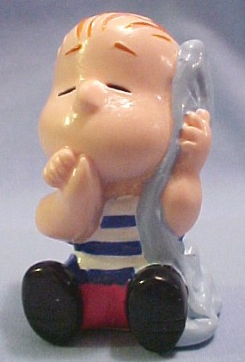 Linus Van Pelt and Woodstock make adorable collectible Figurines.