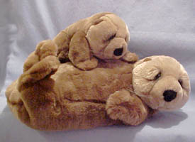Lifelong friends Oswell and his friend are cuddly soft otters. Made by Dakin they were designed by Lou Rankin for his Lifelong Friends plush collection.